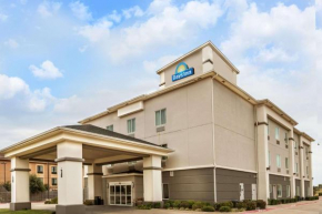  Days Inn & Suites by Wyndham Mineral Wells  Минерал Уэлс